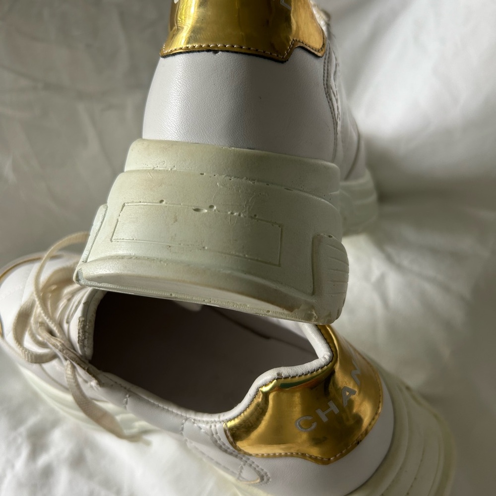 White fashion sneakers size 40